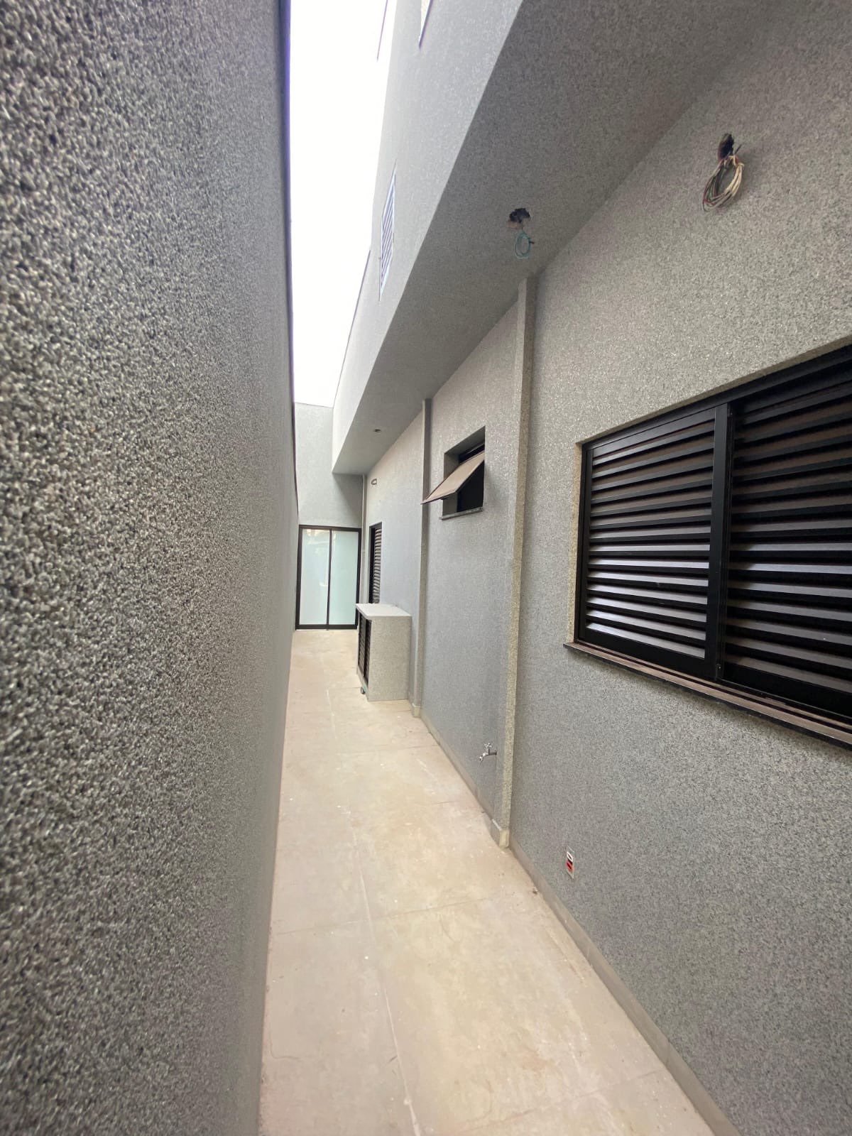 Casa Alto Padrão - Res. Veridiana, Olímpia, SP. - LusterArt - Tintas e Revestimentos | Empresa de Tintas e Revestimentos em Olímpia/SP